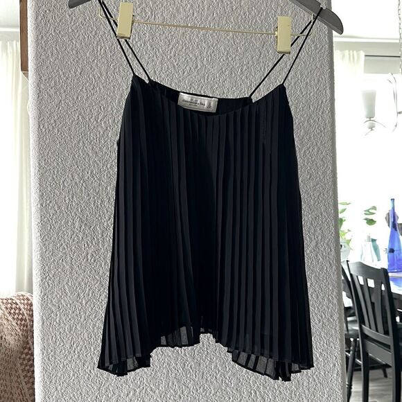 Abercrombie & Fitch Pleaded Black Spaghetti Straps Tank Top Flowy Elegant Loose - Picture 3 of 7